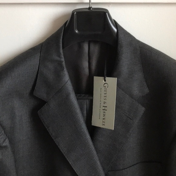 Brand New Gieves & Hawkes Dark Grey Stripe Suit - Picture 3 of 6